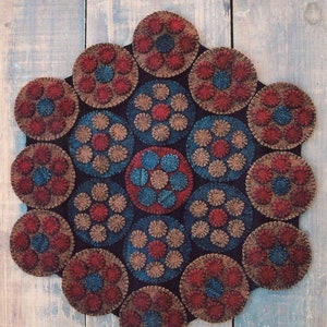 Wool Applique Penny Rug e-Pattern pdf PENNIES FROM WILLIAMSBURG Digital Download Wool Pennies Traditional Colonial Antique Penny Rug