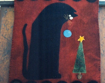 Wool Applique Penny Rug e-Pattern pdf CHRISTMAS CAT Digital Download Black Cat Decorating Christmas Tree