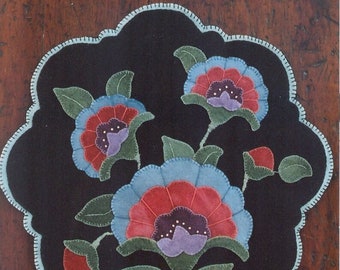 Wool Applique Penny Rug e-Pattern pdf SUMMER FANS Digital Download Hand-Dyed Wool Fans on Scalloped Edge Penny Rug - Stunning!