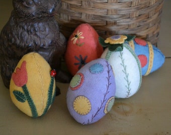 Wool Applique Penny Rug e-Pattern pdf WOOLLY EASTER EGGS Digital Download Wool Eggs Easter 5 Different Designs Spring Flowers Basket