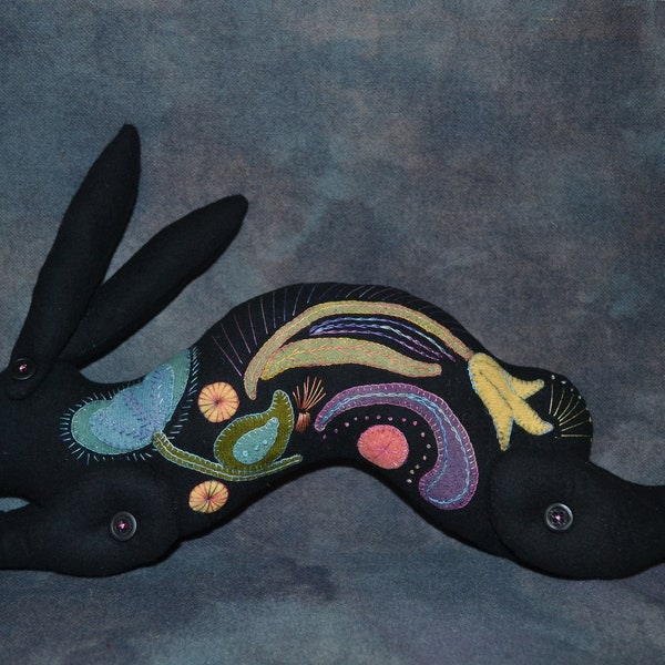 Wool Applique Penny Rug E-Pattern pdf Digital Download JACOBEAN BUNNY Hand Dyed Wool Easter Spring Black Bunny - GORGEOUS!!!