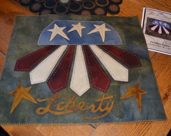 Wool Applique e-Pattern pdf AMERICANA Penny Rug Pattern Liberty PENNSYLVANIA Red White Blue