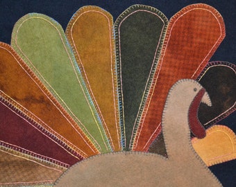Wool Applique Penny Rug e-Pattern pdf BIG FAT TURKEY Digital Download Wool Turkey Hand-Dyed Feathers Autumn Thanksgiving Fall Harvest