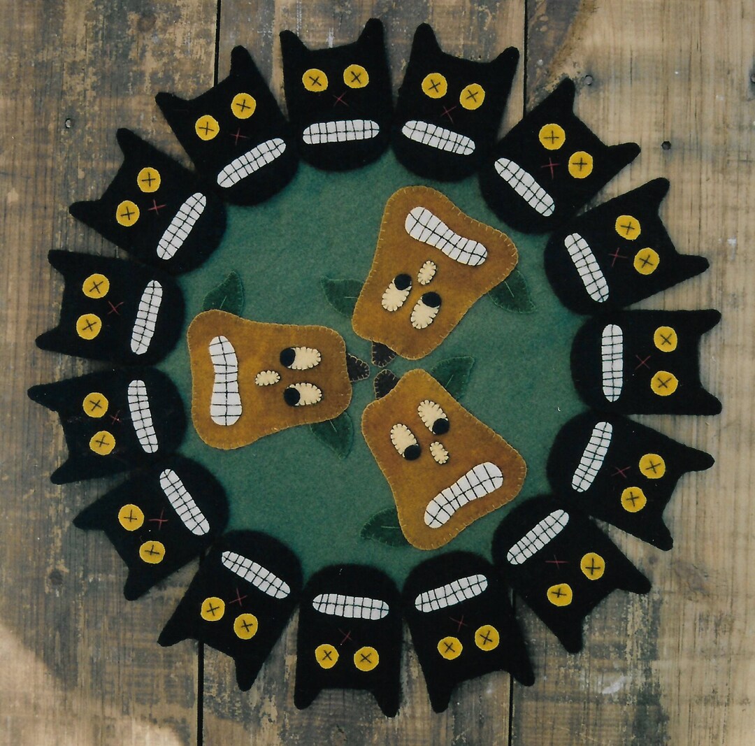 Wool Applique E-pattern Pdf SURROUNDED BY CATS Wool Penny Rug Pattern ...
