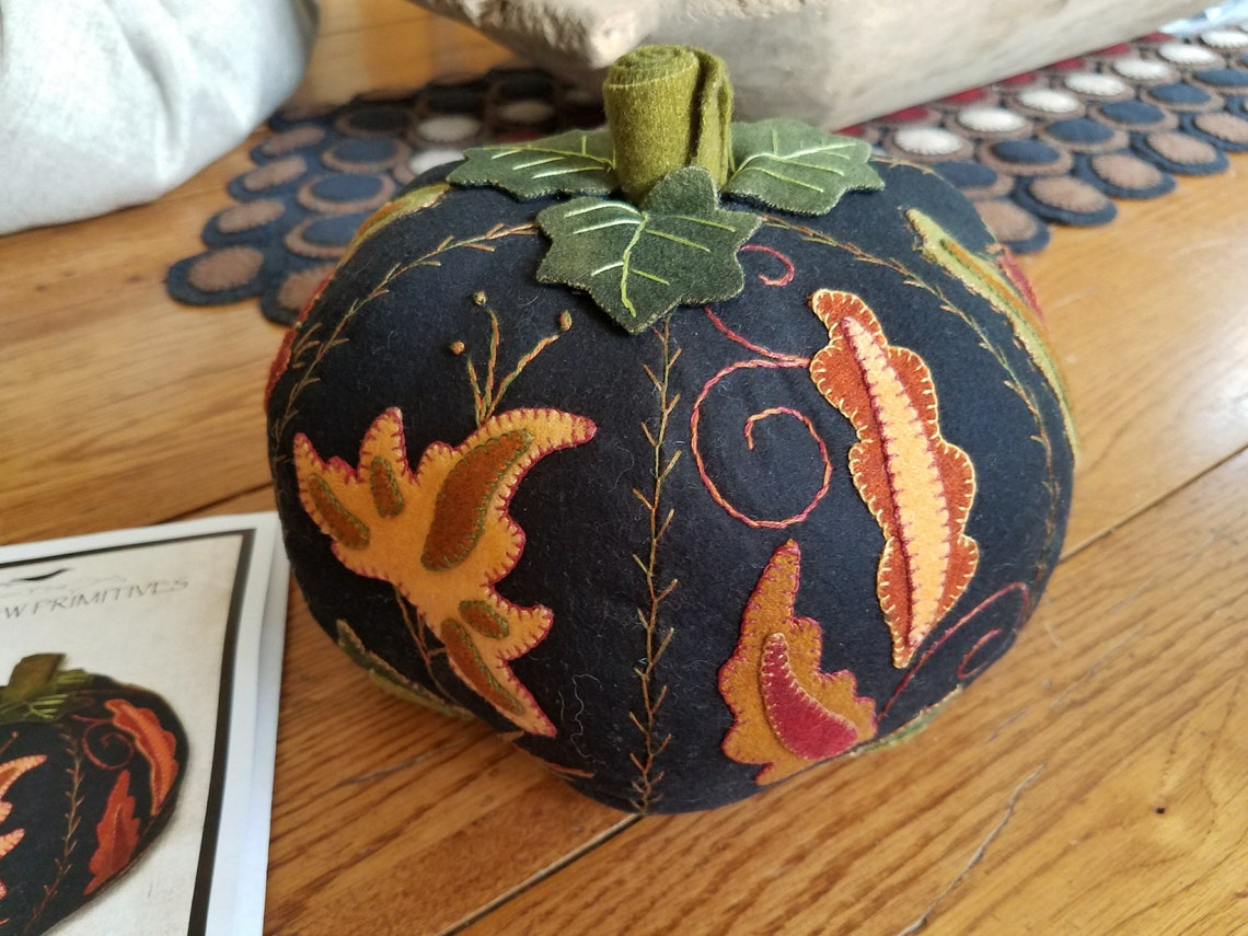 Wool Applique Penny Rug E-pattern Pdf Digital Download JACOBEAN PUMPKIN ...