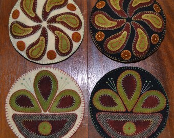 Wool Applique Penny Rug e-Pattern pdf CIRCLES of APPLIQUE FUN! Pin Cushion, Mug Rug, Ornament, Bowl Fillers - Red & Green