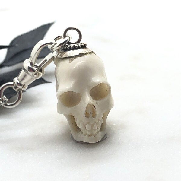 Vintage Sterling Silber Geschnitzte Horn Totenkopf Fob Anhänger Halskette