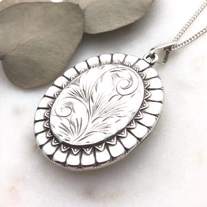 Vintage Sterling Silber Oval Medaillon Anhänger Halskette