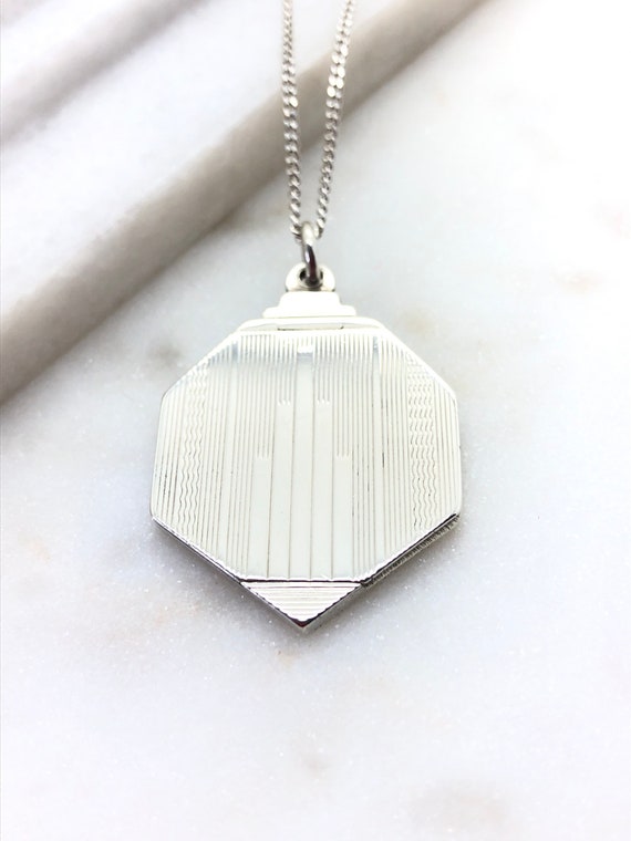 1920’s Art Deco Sterling Silver Locket Pendant Nec