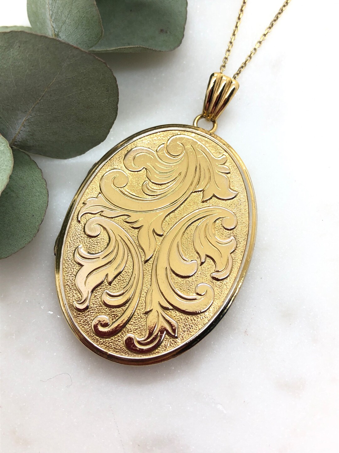 Large Vintage Rolled Gold Oval Locket Pendant Necklace Etsy
