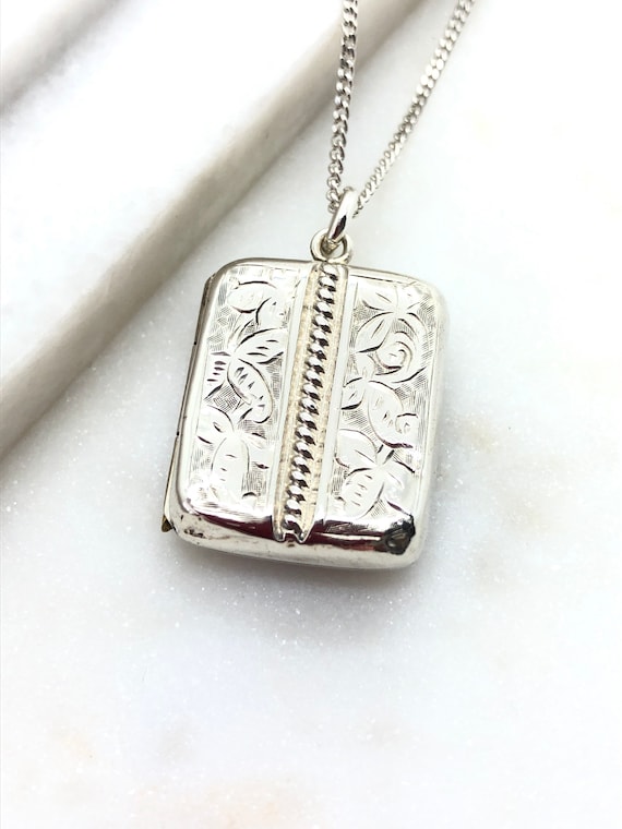 Antique Victorian Sterling Silver Locket Pendant N