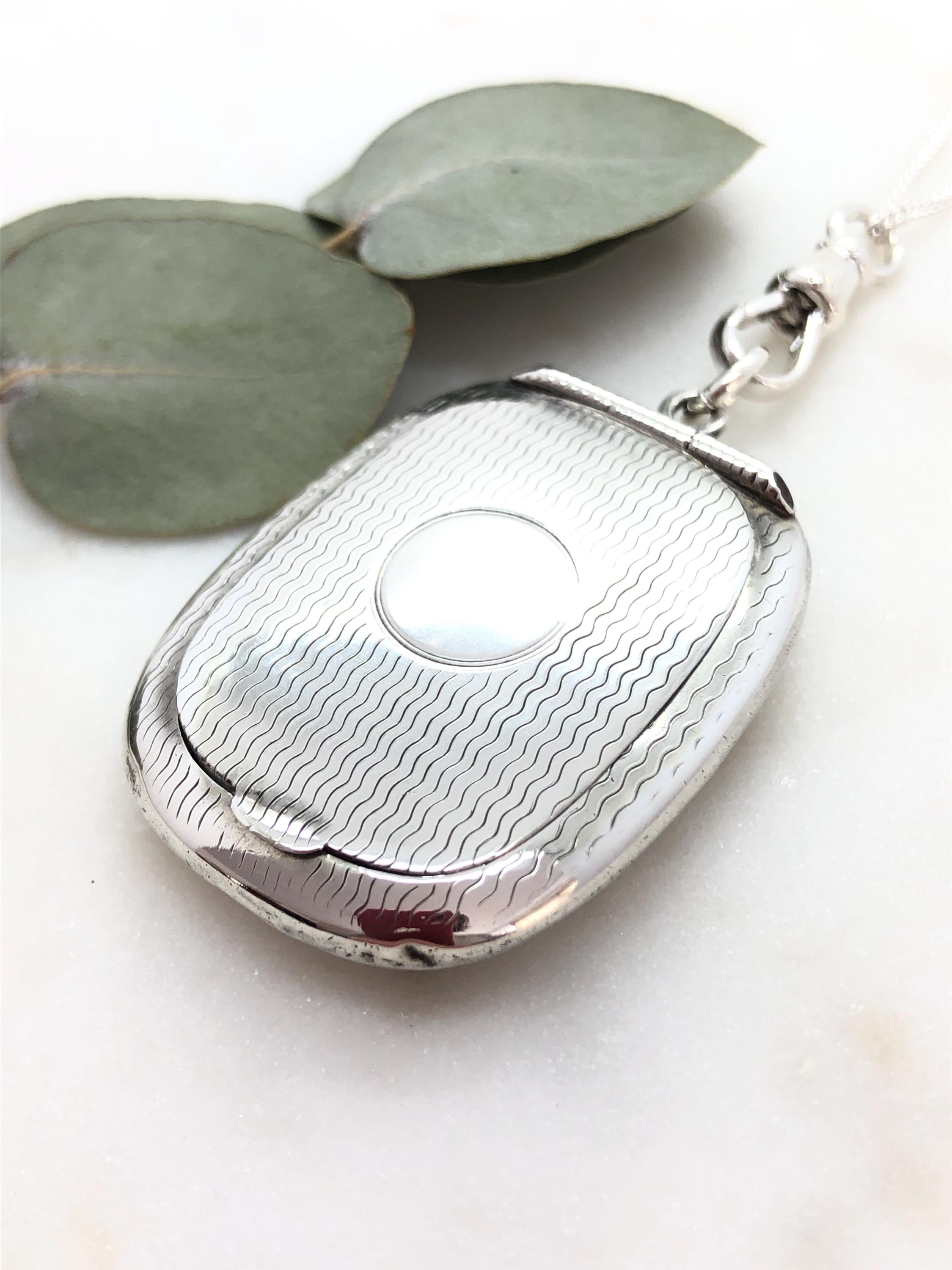 Adie Lovekin - Etsy UK