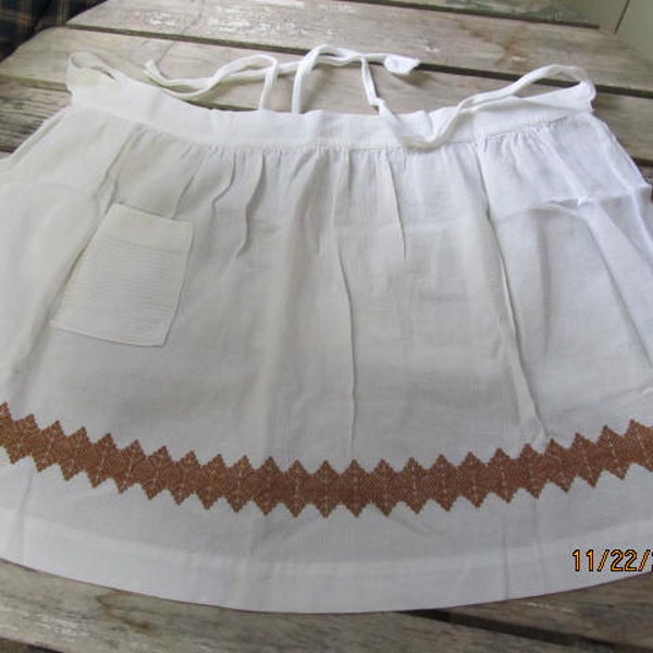 Vintage Antique Embroidered White Apron Half Size with a pocket  Make a Wish Listing