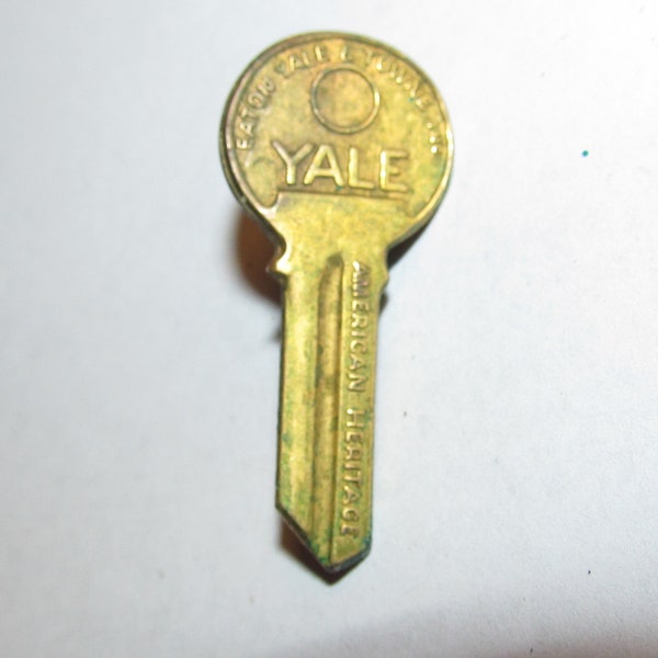Vintage Eaton Yale & Towne Inc American Heritage Key Shaped Tie Clip Yale Key  Advertising Promotional