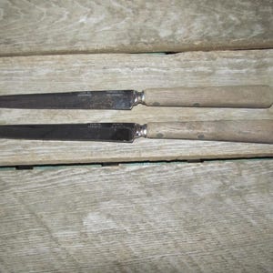2 Vintage Case XX Chromium Patent No 2147079 8 7/8&quot; Wood Handled Metal Riveted Knives