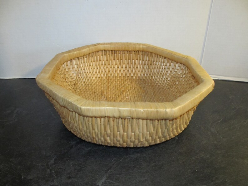 Vintage Octagon Shaped Woven Fruit Basket / Tabletop Basket Etsy