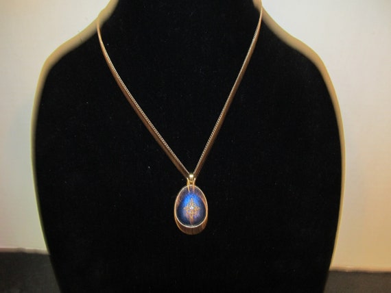 Vintage Signed Avon North Star Blue Egg Pendant Necklace 17 Gold