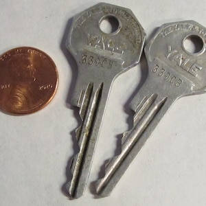 2 Vintage Yale & Towne Mfg Co - Soft Aluminum Metal Keys / 339CB Replacement Keys / USA