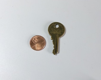 Vintage Master Lock  Logo Brass Key #3272 Milwaukee USA