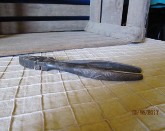 Vintage Kraeuter 1841-1 Heavy Duty 8" Lineman's Electrical Pliers Decorative Handles Made in U.S.A.