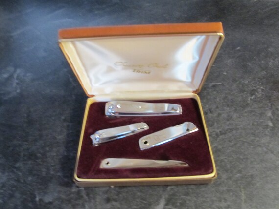 Vintage Treasure Chest by Trim 4 Piece Manicure Set Nail