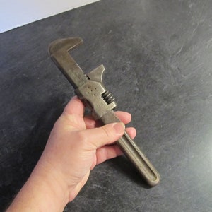 Antique Pipe Wrench / Monkey Wrench - 9&quot; Unmarked Old Steel Pipe Wrench