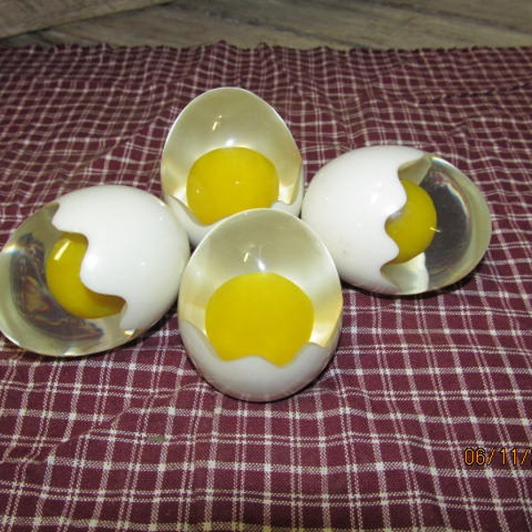 4 Unusual Vintage Resin Chicken Eggs Yolks Display Decor Kitchen Farmhouse