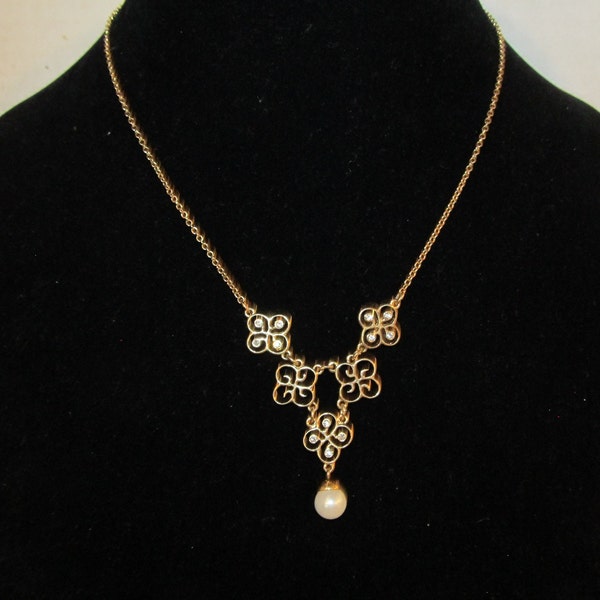 Vintage Signed Avon NR Nina Ricci Pearl Gold & Crystal Lariat Necklace 16" Length Adjustable 19"