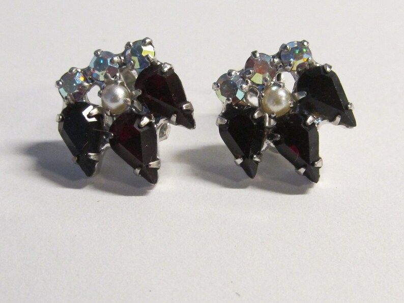 Vintage Signed B David Jewelry Prong Set Aurora Borealis Ruby Red Rhinestones Faux Pearl Brooch with Matching Clip On Earrings Silver Tone