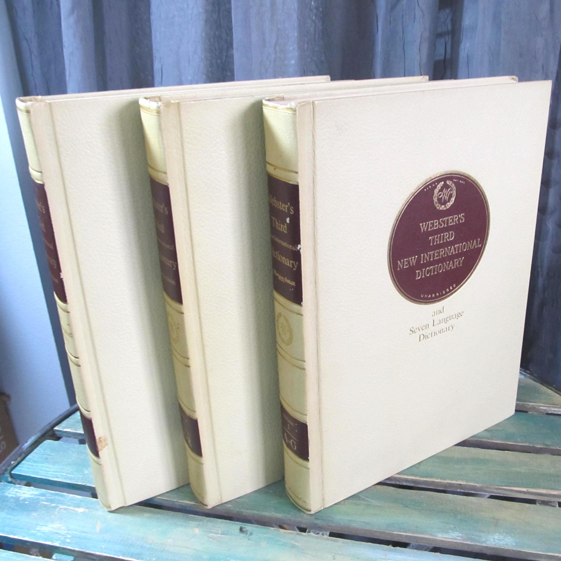 Vintage 1959 Complete Webster's Third New International and Seven