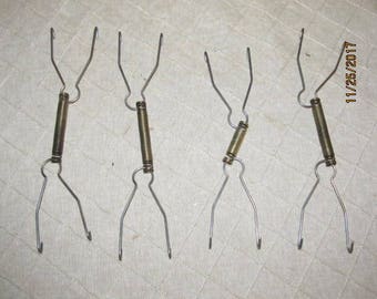 Set of 4 Vintage Wire & Metal Adjustable Plate Wall Hangers 7" Wall Hanging Dishes Plates