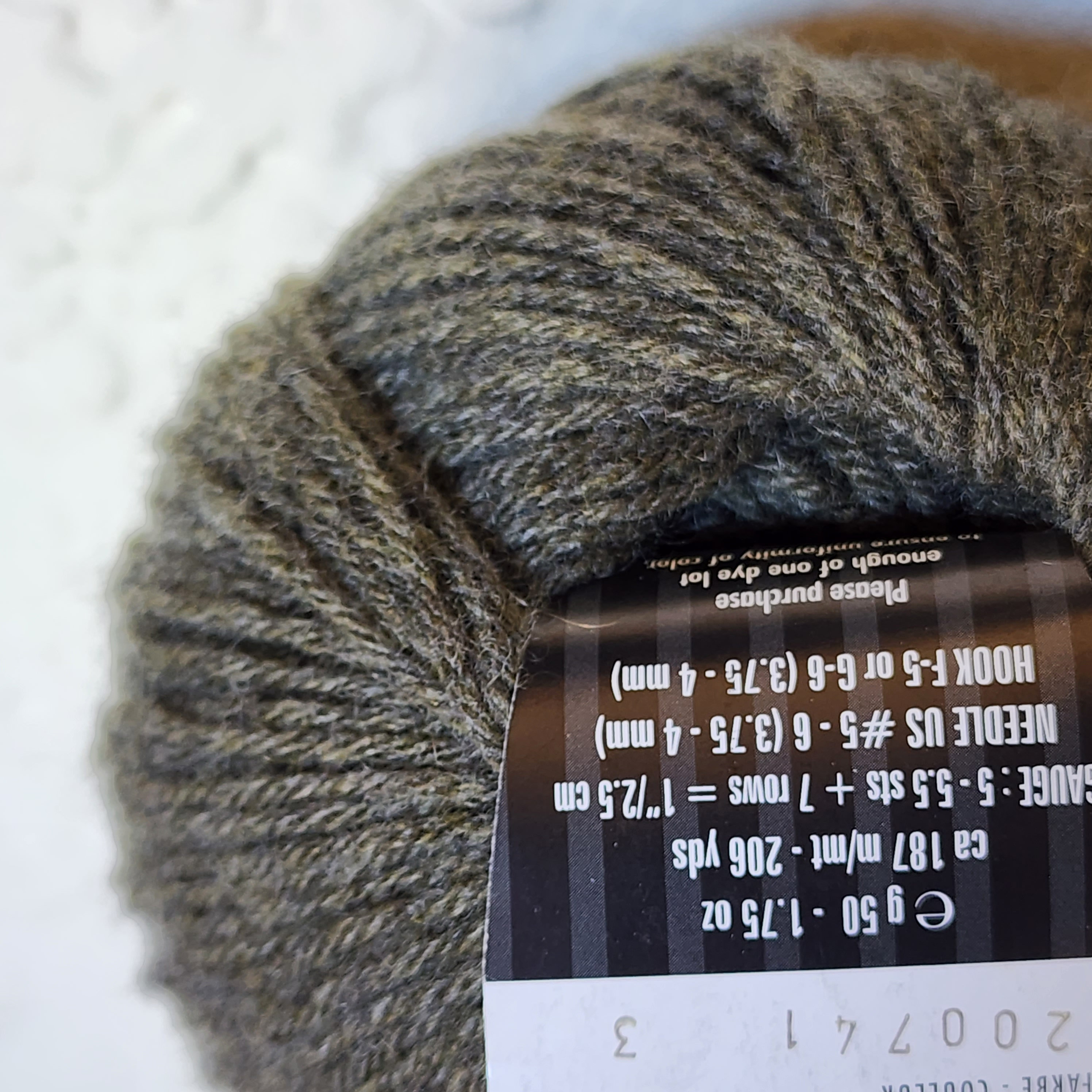 String NYC Dolcetto DK Merino Wool Cashmere Blend Yarn Khaki Green