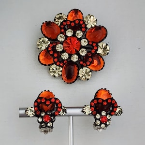 Japanned Floral Brooch & Clip-On Earrings: Orange Rhinestone Mid-Century Set