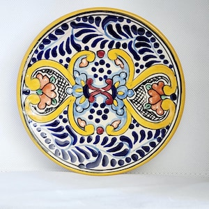 Vintage Talavera Puebla Mexico Yellow Heart Scroll Cobalt Blue Ikat Leaf Fan Flower Floral Round Circle Pottery Wall Hanging Plate