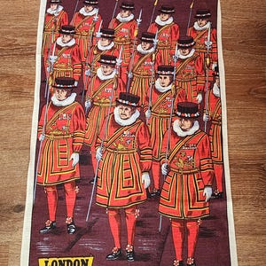 Vintage Ulster Weavers Irish Linen Tea Towel: Beefeater Parade London