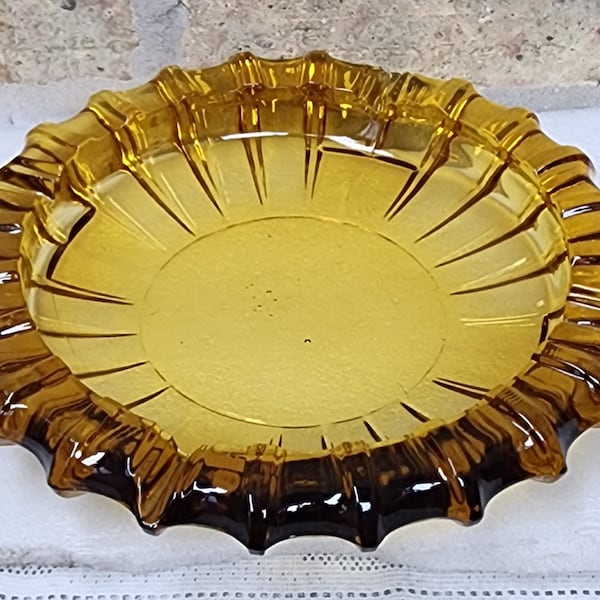 Vintage Blenko Mid Century Modern MCM Amber Honey Gold Sunburst Ray Heavy Glass Large Round 4 Slot Cigarette Smoke Room Ashtray