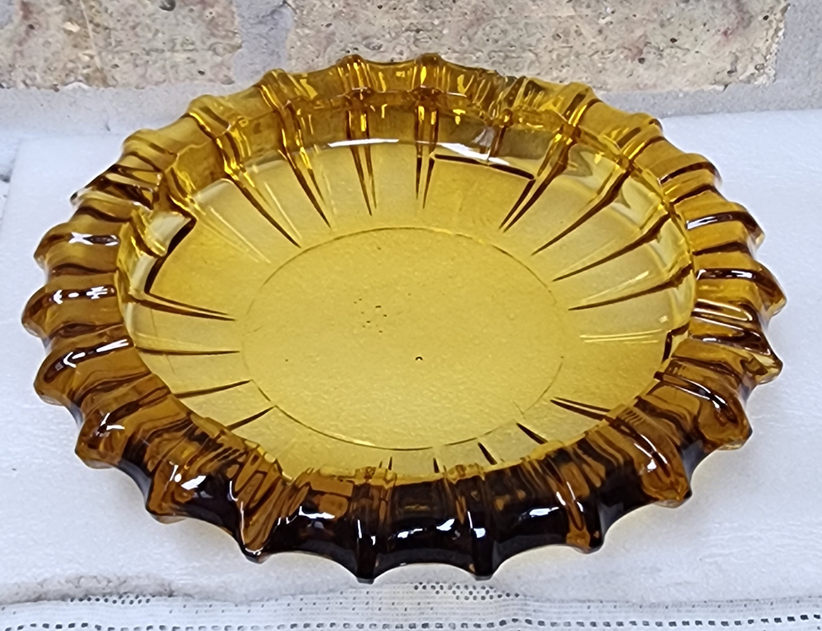 Vintage Amber Brown Glass Ashtray Round 6” Table 4 Slot | eBay