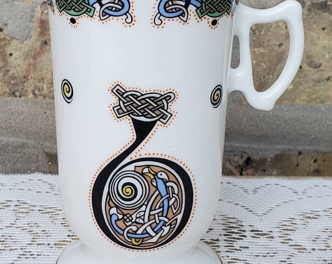 Vintage Book of Kells Letter B Royal Tara Galway Trellis Gold Rim