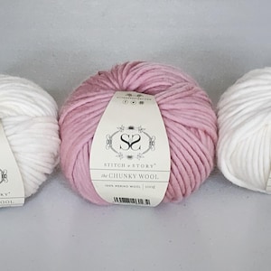 3 Skeins Sketch & Story Dust Pink Ivory White Chunky Bulky Merino Wool Crochet Knitting Yarn Balls Skeins Spun / Dyed in Romania