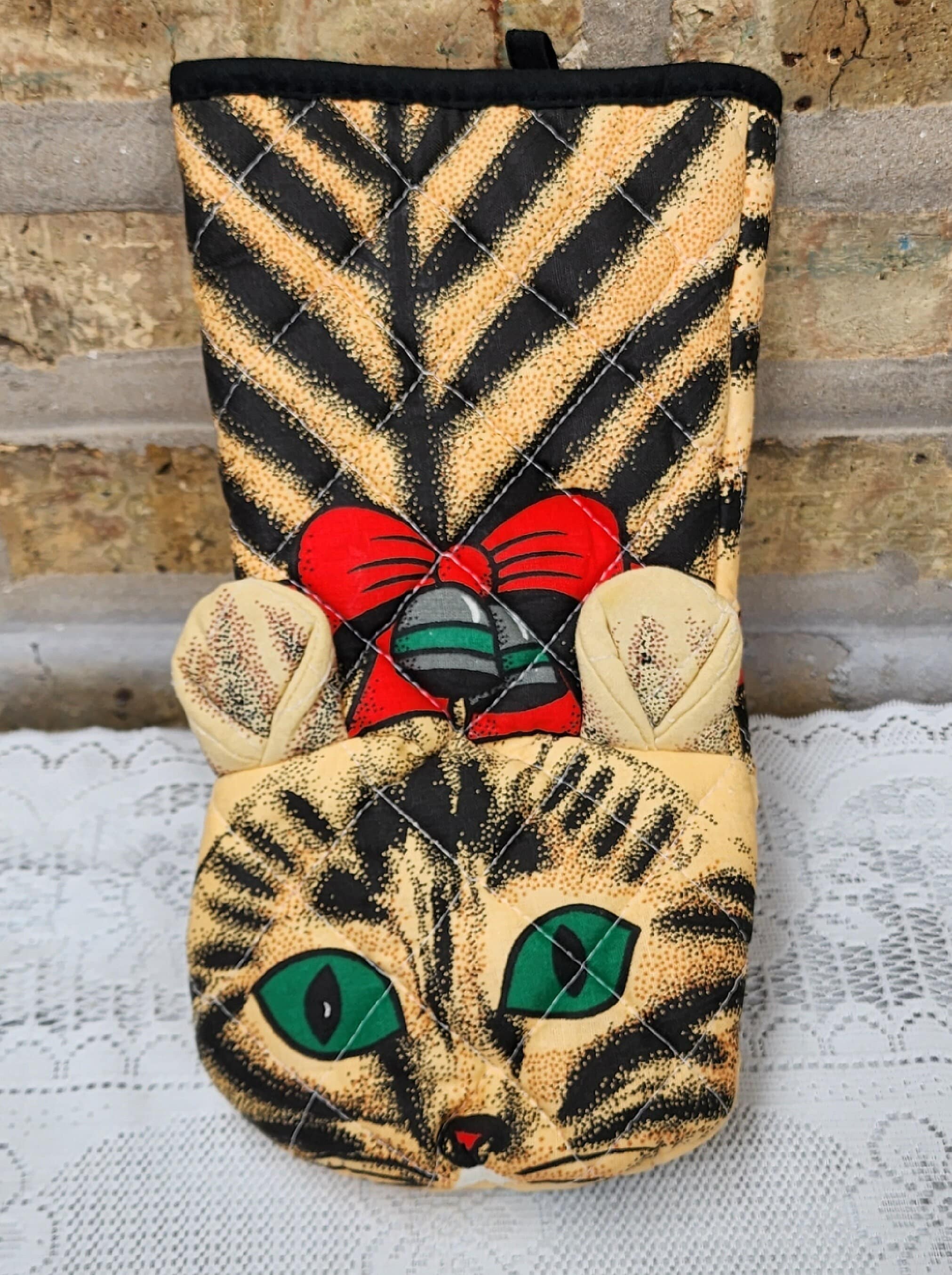 Vintage 1989 Zak Designs Tiger Stripe Tabby Cat Eating Bird Teeth