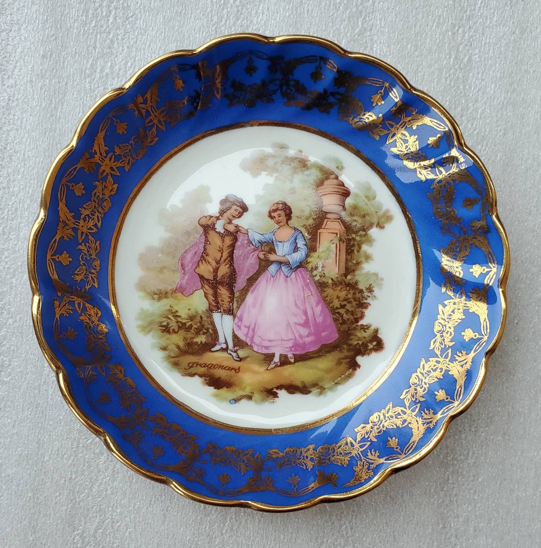 Limoges プレート　フランスアンティーク Vintage Limoges France La Reine Fragonard Blue Border French