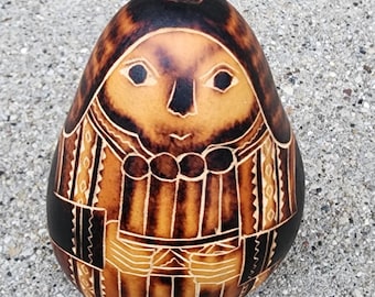Vintage Peruvian Woman Hand Carved Gourd Figurine Burilado Folk Art