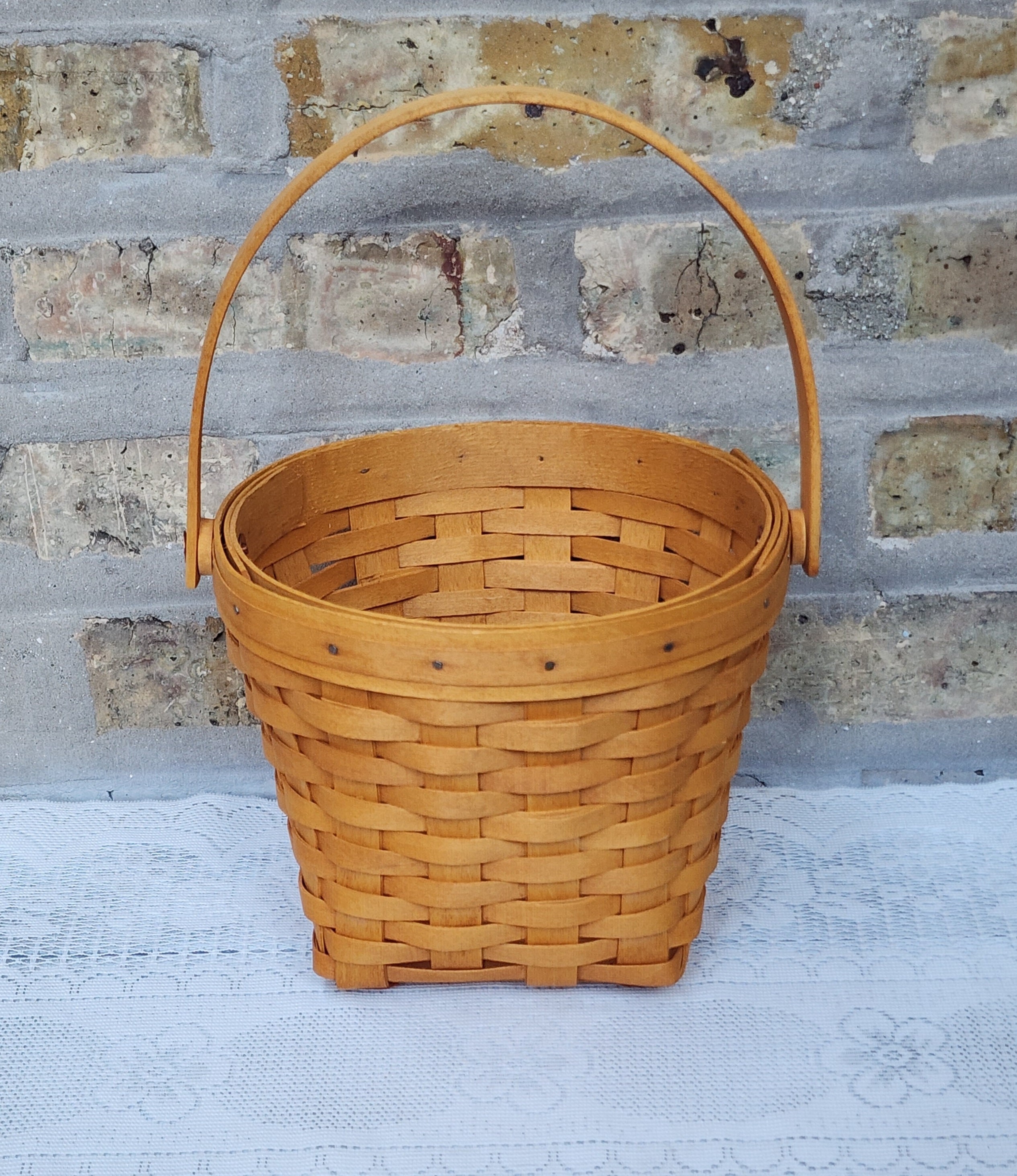 Vintage Longaberger Woven Basket: Signed 2000 Dresden Ohio