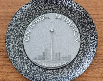 Vintage CN Tower Souvenir Plate: Toronto Skyline Collector Series
