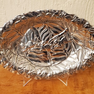 Vintage 1990 Arthur Court Bunny Rabbit Embossed Aluminum Metal Cabbage Leaves Oval Platter Plate Serving Bowl Dish