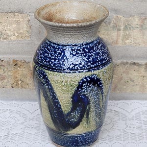 Vintage Mid Century Modern Vase Blue Green Speckle Glaze Pottery Swirl Wave Studio Art Pottery Flower Floral Bouquet Table Vase Signed Stolp