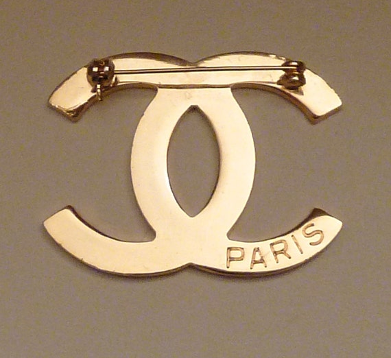 Coco Chanel Logo CC Paris Interlocking C Gold Tone Metal Lapel Brooch Pin  Jewelry