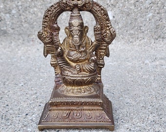 Vintage Brass Ganesha Statue Hindu God of Prosperity Home Temple Decor Figurine