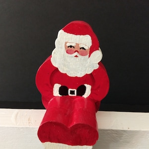 Santa Shelf Sitter