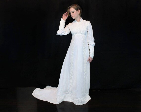 1970s Wedding Dress - 70s Wedding Dress - White Lo